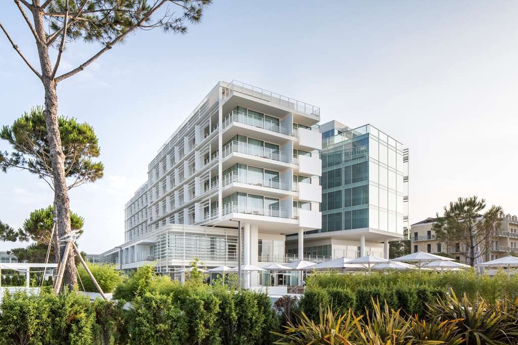 Falkensteiner Hotel & Spa Jesolo Esterno foto The new building of the University of Patras