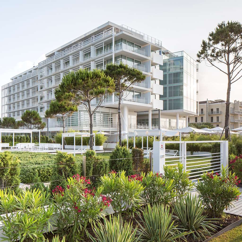 Falkensteiner Hotel & Spa Jesolo Servizi foto The hotel in 2012
